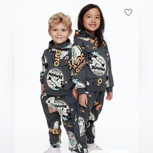 This adorable outfit is size 5T and perfect Disneyland! :)